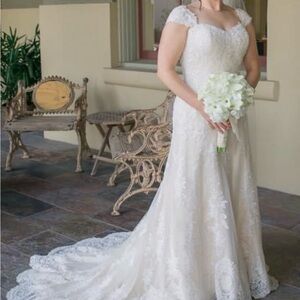 Sottero&Midgley wedding gown.